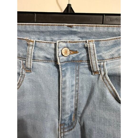 Women's Light Wash Stretch Distressed Skinny Jeans - Size 8 - Picture 3 of 4